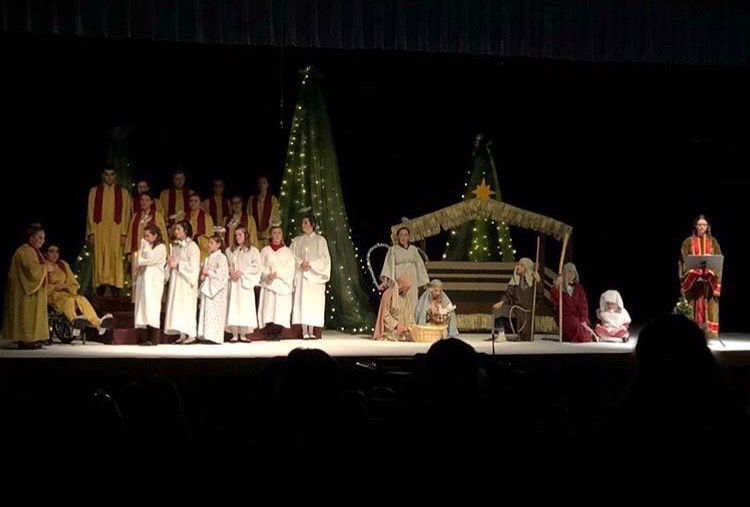 The cast of The Best Christmas Pageant Ever from their performance on December 1st (Groder Photo)