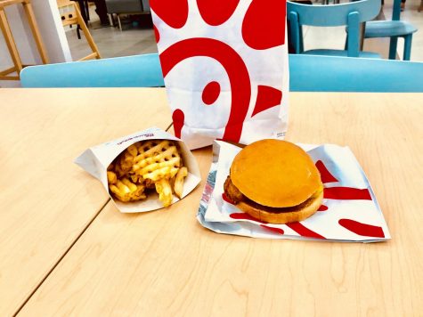 Picture of a Chick Fli a sandwich at the North Shore Mall. Taken by MarkAnthony Glickman